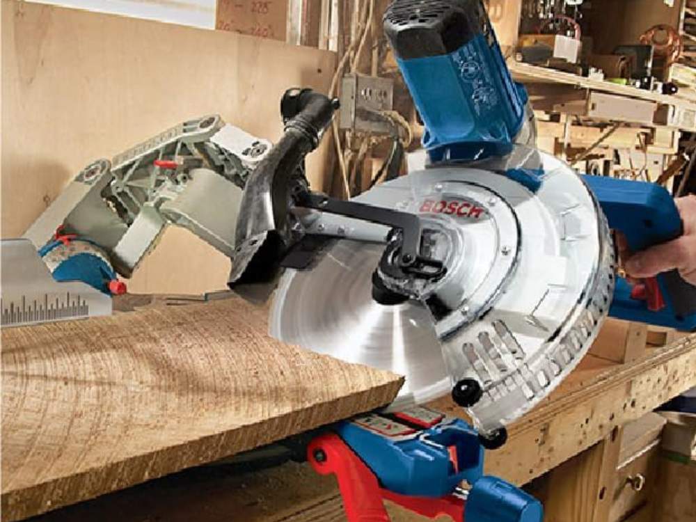 Bosch GCM12SD 12-Inch Sliding Glide Miter Saw